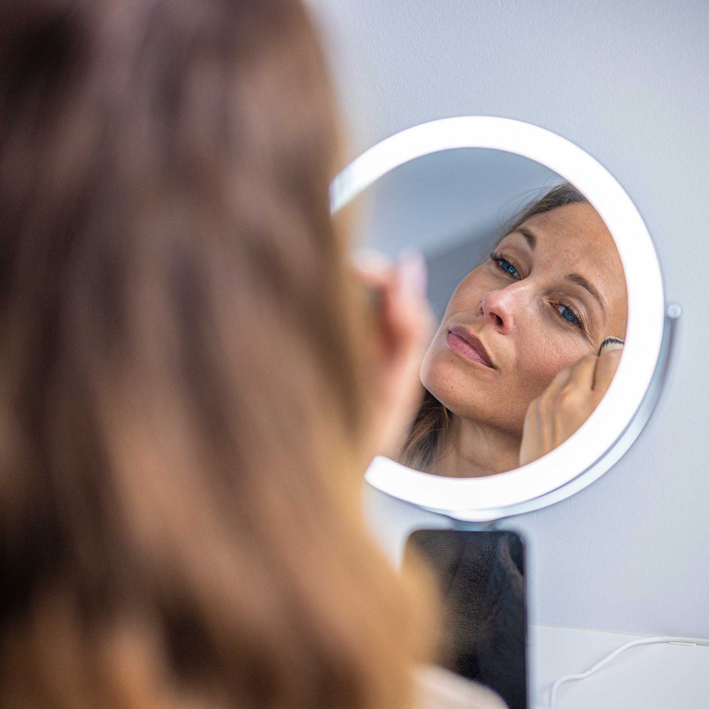 Sharper Image Baderomsspeil med LED og trådløs lader