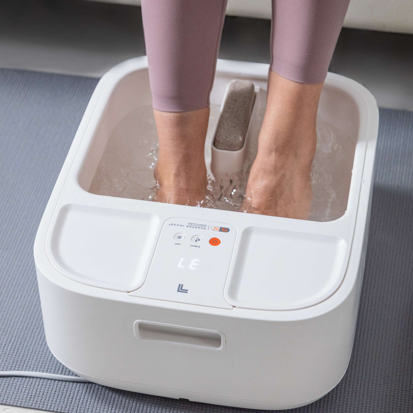 Sharper Image Fotbad med varme og LCD-display